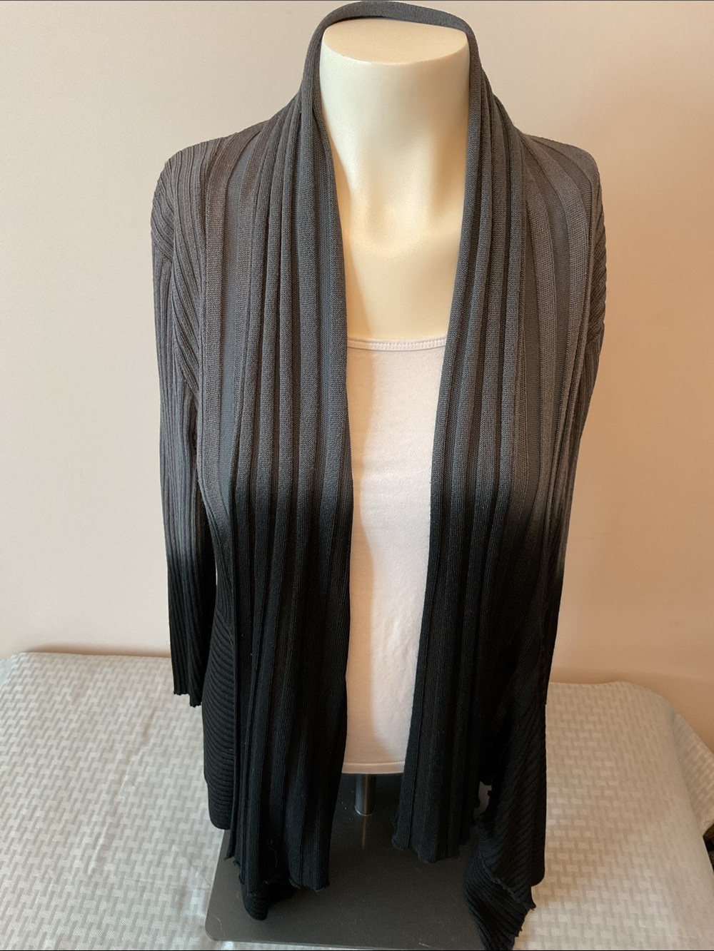 Ombre Ribbed Knit Cardigan - Picture 2 of 10